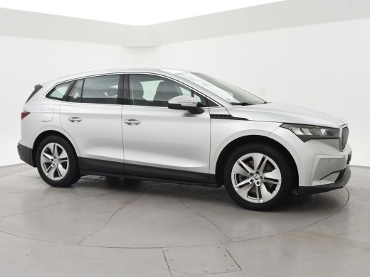 Skoda Enyaq iV 80 + CAMERA | ADAPTIVE CRUISE | SFEERVERLICHTING | CARPLAY | STUURVERW. ActivLease financial lease