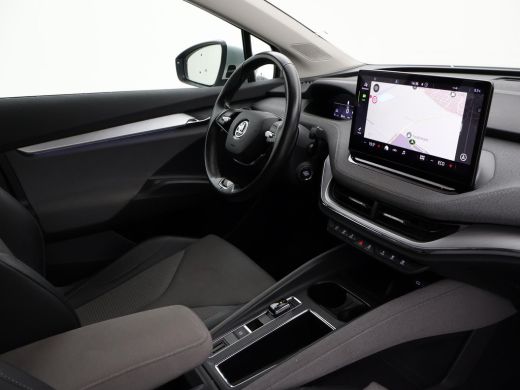 Skoda Enyaq iV 80 + CAMERA | ADAPTIVE CRUISE | SFEERVERLICHTING | CARPLAY | STUURVERW. ActivLease financial lease