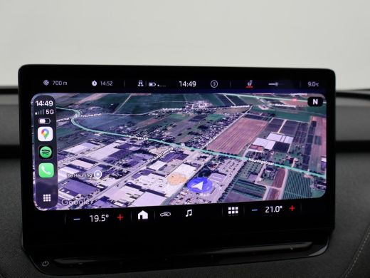 Skoda Enyaq iV 80 + CAMERA | ADAPTIVE CRUISE | SFEERVERLICHTING | CARPLAY | STUURVERW. ActivLease financial lease