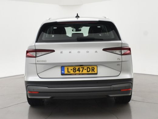 Skoda Enyaq iV 80 + CAMERA | ADAPTIVE CRUISE | SFEERVERLICHTING | CARPLAY | STUURVERW. ActivLease financial lease