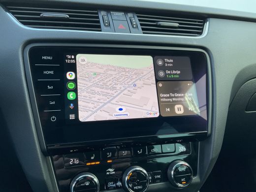 Skoda Octavia Combi 1.5 TSI Au7 Leer Panodak Trekhaak Stoelverw. Carplay Greentech Business Edition Plus ActivLease financial lease