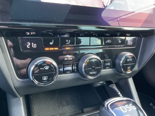 Skoda Octavia Combi 1.5 TSI Au7 Leer Panodak Trekhaak Stoelverw. Carplay Greentech Business Edition Plus ActivLease financial lease