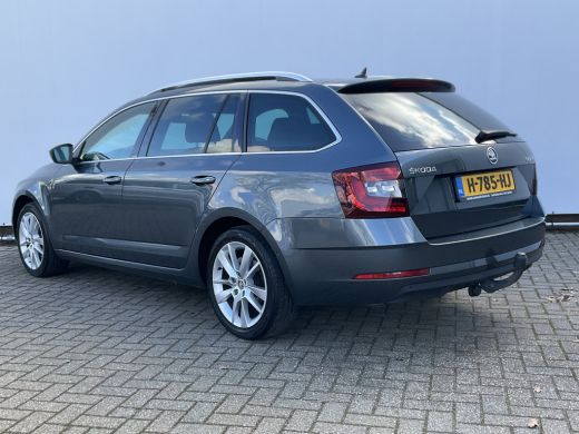 Skoda Octavia Combi 1.5 TSI Au7 Leer Panodak Trekhaak Stoelverw. Carplay Greentech Business Edition Plus ActivLease financial lease