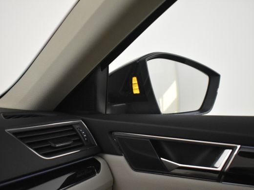 Skoda Superb Combi 1.4 TSI iV Laurin & Klement 218pk | Matrix LED l Leder | Trekhaak | Canton sound | Dodehoek... ActivLease financial lease