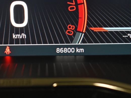 Skoda Superb Combi 1.4 TSI iV Laurin & Klement 218pk | Matrix LED l Leder | Trekhaak | Canton sound | Dodehoek... ActivLease financial lease