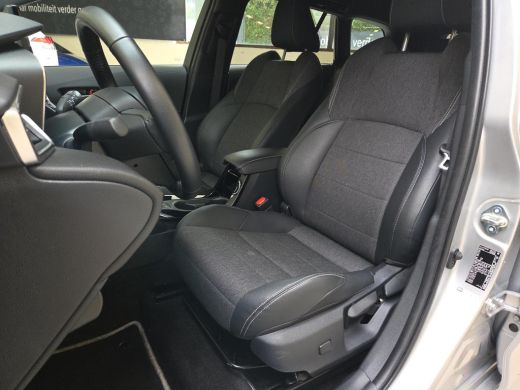 Toyota Corolla Touring Sports Hybrid 140 Dynamic | Apple CarPlay | Parkeersensoren | NL Auto | Rijklaarprijs incl. garantie | ActivLease financial lease