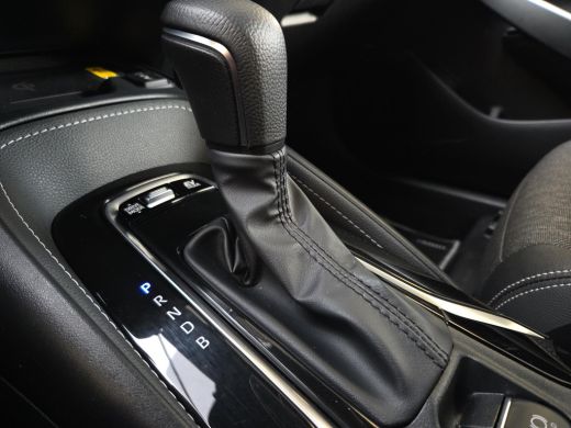 Toyota Corolla Touring Sports Hybrid 140 Dynamic | Apple CarPlay | Parkeersensoren | NL Auto | Rijklaarprijs incl. garantie | ActivLease financial lease