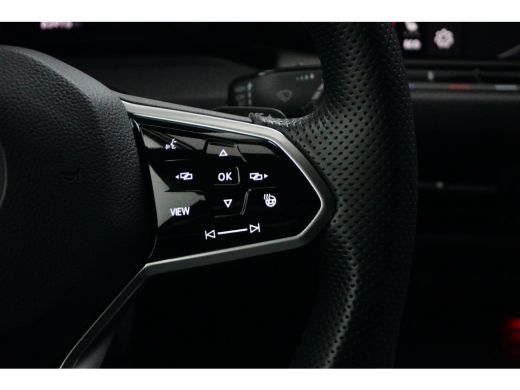 Volkswagen Golf 1.4 eHybrid GTE | Achteruitrijcamera | Lichtmetalen velgen 18" | Trekhaak elektrisch uitklapbaar ActivLease financial lease