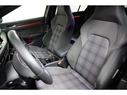 Volkswagen Golf 1.4 eHybrid GTE | Achteruitrijcamera | Lichtmetalen velgen 18" | Trekhaak elektrisch uitklapbaar ActivLease financial lease