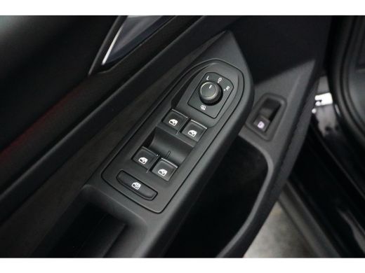 Volkswagen Golf 1.4 eHybrid GTE | Achteruitrijcamera | Lichtmetalen velgen 18" | Trekhaak elektrisch uitklapbaar ActivLease financial lease