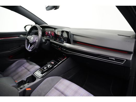 Volkswagen Golf 1.4 eHybrid GTE | Achteruitrijcamera | Lichtmetalen velgen 18" | Trekhaak elektrisch uitklapbaar ActivLease financial lease