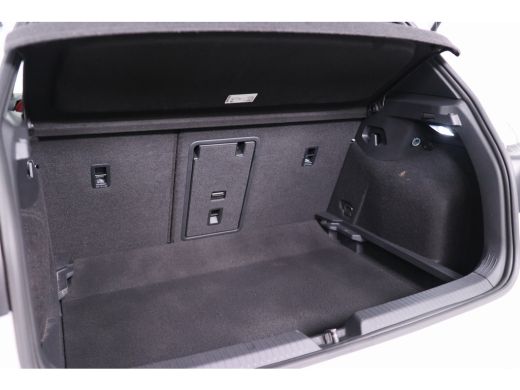 Volkswagen Golf 2.0 TSI GTI | Open Dak | Sfeerverlichting | LED | Memory | Leder | Harman/Kardon | Keyless | Clim... ActivLease financial lease