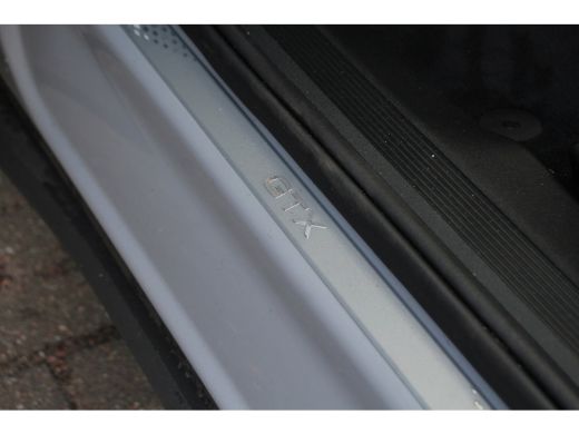 Volkswagen ID.4 GTX Advantage 4Motion 77 kWh | DEALER OH! | ELEKTR. TREKHAAK | PARK SENS V+A | STOEL- STUURVERWAR... ActivLease financial lease