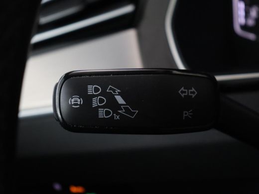 Volkswagen Passat 2.0 TSI R Line | 190pk | Trekhaak | Leder/Alcantara | Stoelverwarming | Camera | Matrix LED | Ada... ActivLease financial lease