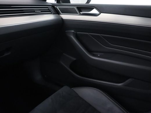 Volkswagen Passat 2.0 TSI R Line | 190pk | Trekhaak | Leder/Alcantara | Stoelverwarming | Camera | Matrix LED | Ada... ActivLease financial lease