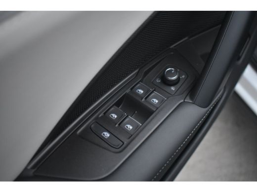 Volkswagen Tiguan 1.5 eHybrid 204PK Elegance | Schuif-kanteldak | Beige interieur | Harman Kardon | Assistantie Pak... ActivLease financial lease