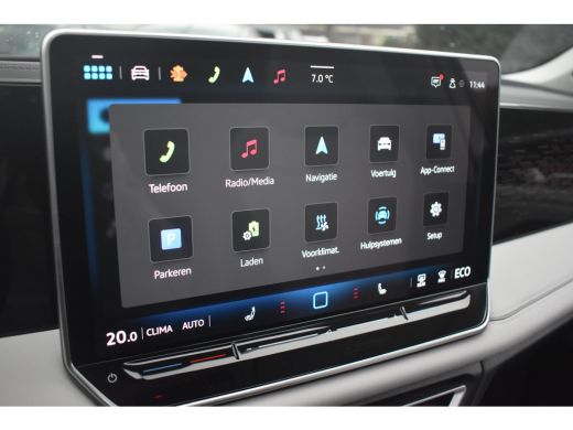 Volkswagen Tiguan 1.5 eHybrid 204PK Elegance | Schuif-kanteldak | Beige interieur | Harman Kardon | Assistantie Pak... ActivLease financial lease