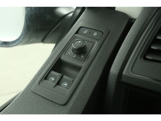 Volkswagen Transporter 2.0 TDI 150PK L1H1 | Euro6 | Koelwagen 4&deg; | Nachtkoeling | Airco | Cruise | 3-Zits | Trekh. | Par... ActivLease financial lease