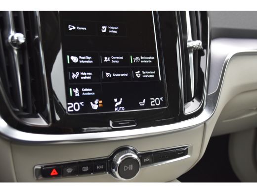 Volvo  V60 2.0 B3 Business Pro | Trekhaak | 4x Nieuwe All Seasons | Fusion Red / Blond Leather | Intellisafe... ActivLease financial lease