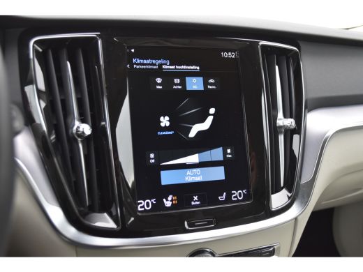 Volvo  V60 2.0 B3 Business Pro | Trekhaak | 4x Nieuwe All Seasons | Fusion Red / Blond Leather | Intellisafe... ActivLease financial lease