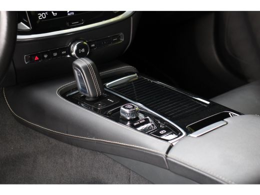 Volvo  V60 2.0 T6 Recharge AWD R-Design | Styling Kit | Camera | Adaptive Cruise | BLIS | Memory ActivLease financial lease