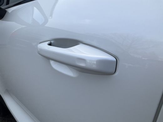 Volvo  XC40 1.5 T5 262pk Recharge R-Design 360&deg; HK Pano Trekhaak Stoel/Stuurverw. PHEV ActivLease financial lease