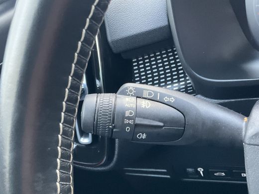 Volvo  XC40 1.5 T5 262pk Recharge R-Design 360&deg; HK Pano Trekhaak Stoel/Stuurverw. PHEV ActivLease financial lease