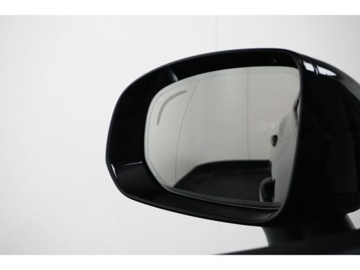 Volvo  XC60 2.0 T6 Plug-in hybrid AWD Plus Dark | Panoramadak | Stoel- & stuurverwarming | Keyless | 20" | Ca... ActivLease financial lease