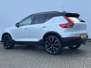 Volvo  XC40 1.5 T5 262pk Recharge R-Design 360&deg; HK Pano Trekhaak Stoel/Stuurverw. PHEV