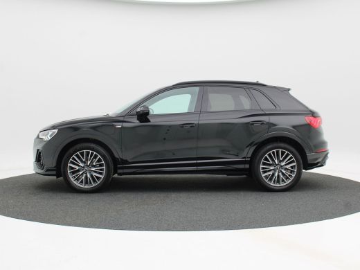 Audi Q3 45 TFSi e 245 Pk Automaat S-Line | Virtual Cockpit | Adaptive Cruise | Camera | Alcantara Leder |... ActivLease financial lease