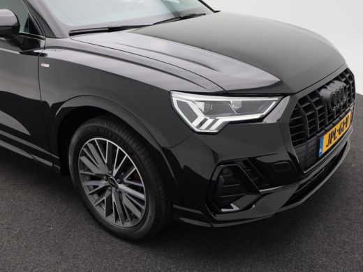 Audi Q3 45 TFSi e 245 Pk Automaat S-Line | Virtual Cockpit | Adaptive Cruise | Camera | Alcantara Leder |... ActivLease financial lease