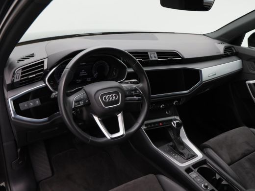 Audi Q3 45 TFSi e 245 Pk Automaat S-Line | Virtual Cockpit | Adaptive Cruise | Camera | Alcantara Leder |... ActivLease financial lease