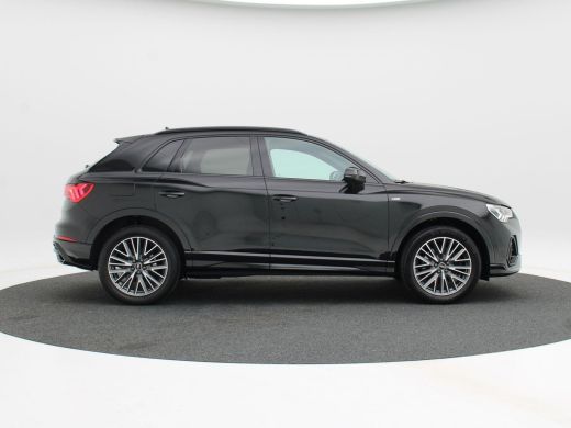 Audi Q3 45 TFSi e 245 Pk Automaat S-Line | Virtual Cockpit | Adaptive Cruise | Camera | Alcantara Leder |... ActivLease financial lease