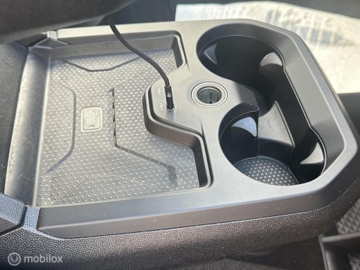 BMW iX xDrive40 SPORT 77 kWh 360 CAMERA HARMAN KARDON HEAD UP DISPLAY SFEERVERLICHTING TREKHAAK!! ActivLease financial lease