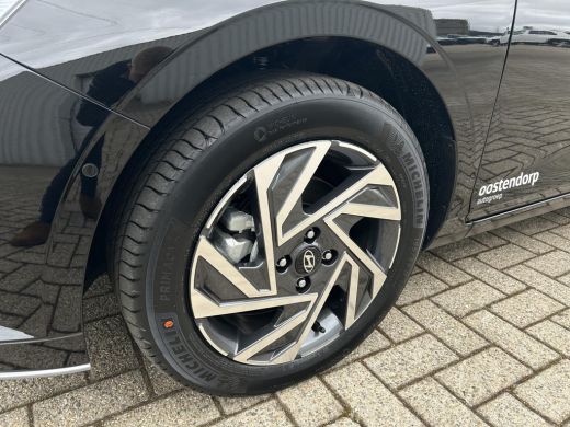 Hyundai i20 1.0 T-GDI Premium | Stoelverwarming | Stuurwielverwarming | Achteruitrijcamera | Climate Control ... ActivLease financial lease