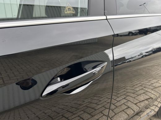 Hyundai i20 1.0 T-GDI Premium | Stoelverwarming | Stuurwielverwarming | Achteruitrijcamera | Climate Control ... ActivLease financial lease