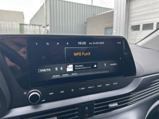 Hyundai i20 1.0 T-GDI Premium | Stoelverwarming | Stuurwielverwarming | Achteruitrijcamera | Climate Control ... ActivLease financial lease