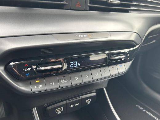 Hyundai i20 1.0 T-GDI Premium | Stoelverwarming | Stuurwielverwarming | Achteruitrijcamera | Climate Control ... ActivLease financial lease