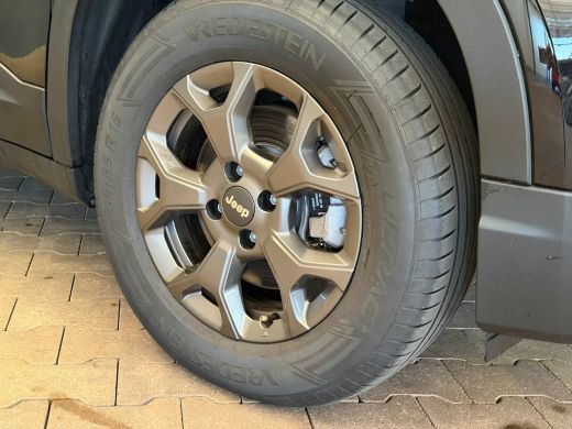 Jeep Avenger Longitude 54 kWh Climate | Cruise | Carplay/Android Auto | | 11 kW lader | Armsteun voor | Cruise... ActivLease financial lease