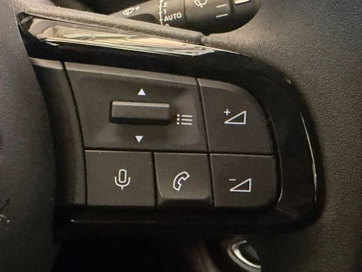 Jeep Avenger Longitude 54 kWh Climate | Cruise | Carplay/Android Auto | | 11 kW lader | Armsteun voor | Cruise... ActivLease financial lease