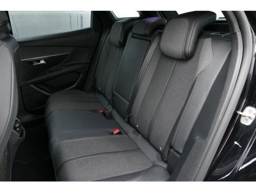 Peugeot 3008 1.2 PURETECH 130PK GT-LINE AUTOMAAT / NAVI / CLIMA / PDC / 19"LMV / CAMERA / TREKHAAK / KEYLESS /... ActivLease financial lease