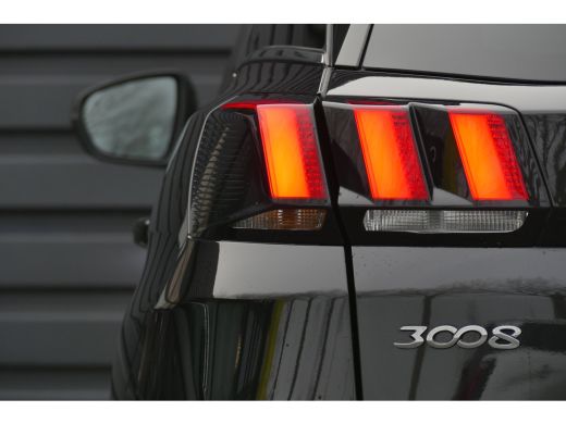 Peugeot 3008 1.2 PURETECH 130PK GT-LINE AUTOMAAT / NAVI / CLIMA / PDC / 19"LMV / CAMERA / TREKHAAK / KEYLESS /... ActivLease financial lease