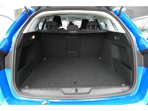 Peugeot 308 SW 1.2 PURETECH 110PK ALLURE / NAVI / LED / PDC / CLIMA / 16"LMV / CAMERA / KEYLESS / BLUETOOTH /... ActivLease financial lease