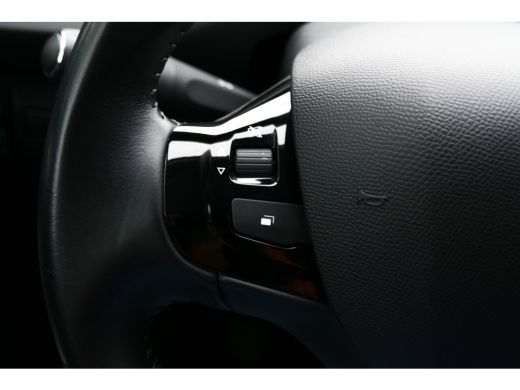 Peugeot 308 SW 1.2 PURETECH 110PK ALLURE / NAVI / LED / PDC / CLIMA / 16"LMV / CAMERA / KEYLESS / BLUETOOTH /... ActivLease financial lease