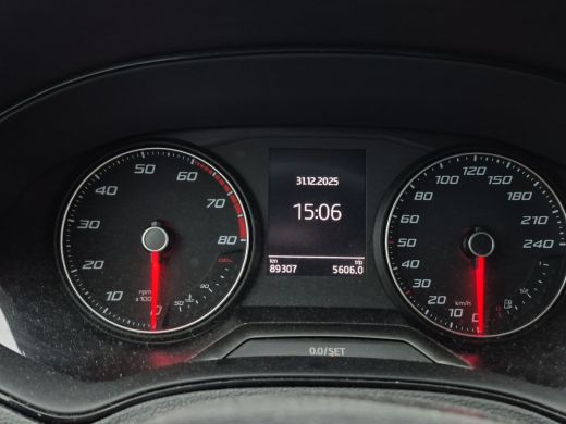 Seat Ibiza 1.0 TSI FR Business Intense 116pk | Camera | Climate control | Parkeersensoren | Full map navigat... ActivLease financial lease