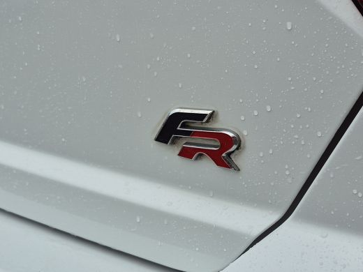 Seat Ibiza 1.0 TSI FR Business Intense 116pk | Camera | Climate control | Parkeersensoren | Full map navigat... ActivLease financial lease