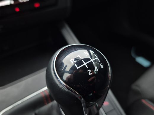 Seat Ibiza 1.0 TSI FR Business Intense 116pk | Camera | Climate control | Parkeersensoren | Full map navigat... ActivLease financial lease