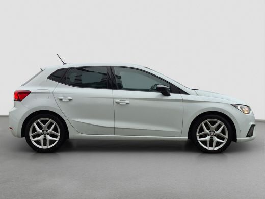 Seat Ibiza 1.0 TSI FR Business Intense 116pk | Camera | Climate control | Parkeersensoren | Full map navigat... ActivLease financial lease