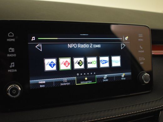 Skoda Fabia 1.0 TSI Monte Carlo 7-DSG Automaat l Digitaal Dashboard l Sportsoelen l Camera l Cruise Control l... ActivLease financial lease