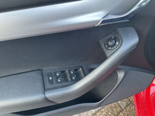 Skoda Octavia Combi 1.6 TDI Automaat 1Eig Carplay Adapt.Cruise Greentech Ambition Business ActivLease financial lease